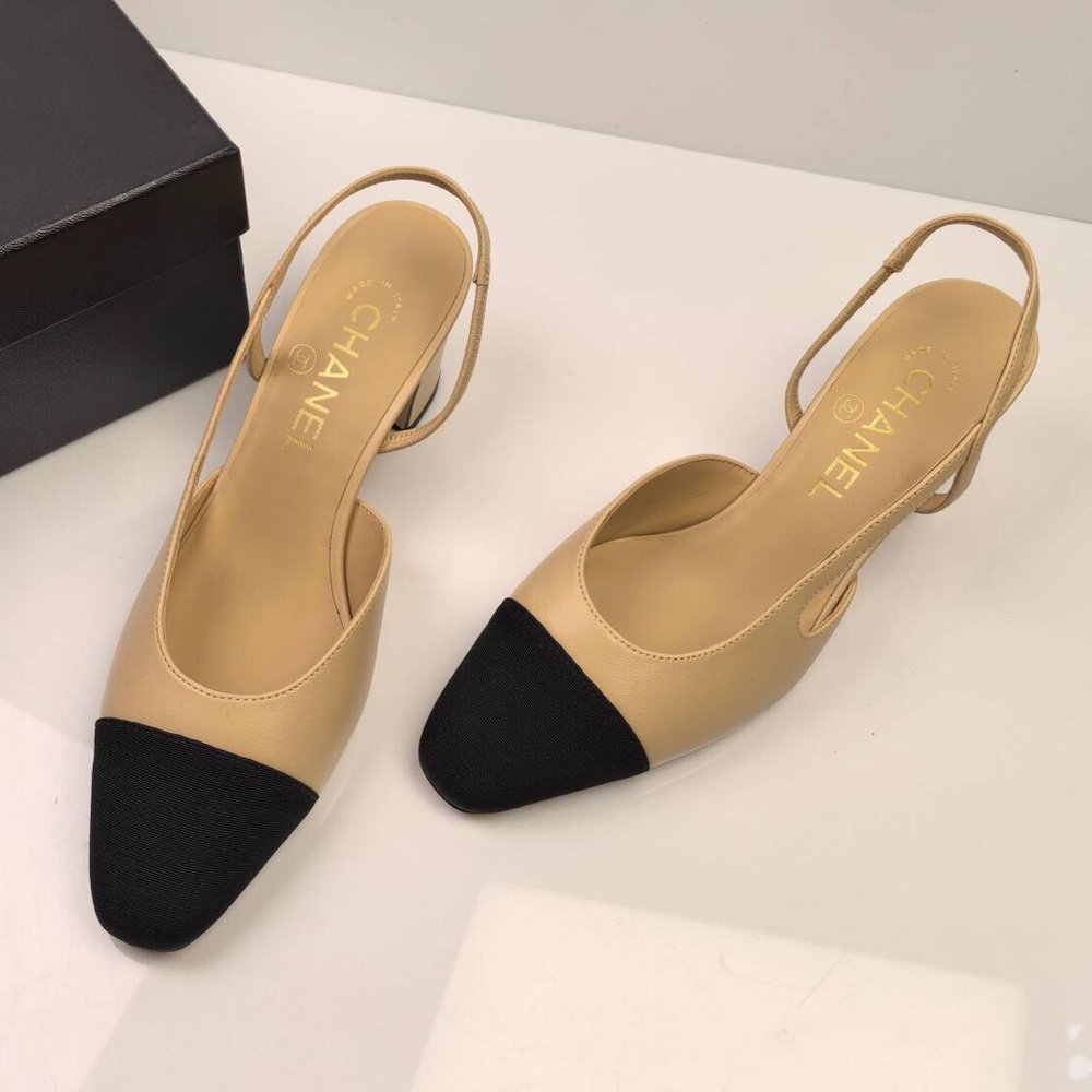 CHANEL Two-Tone Slingback Heels - Picture 6 of 8